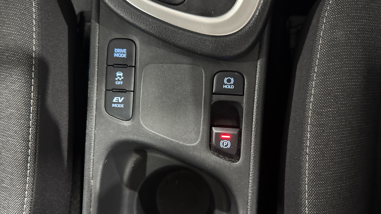 Toyota Yaris 1.5 Hybrid Design 5dr CVT Hybrid Hatchback